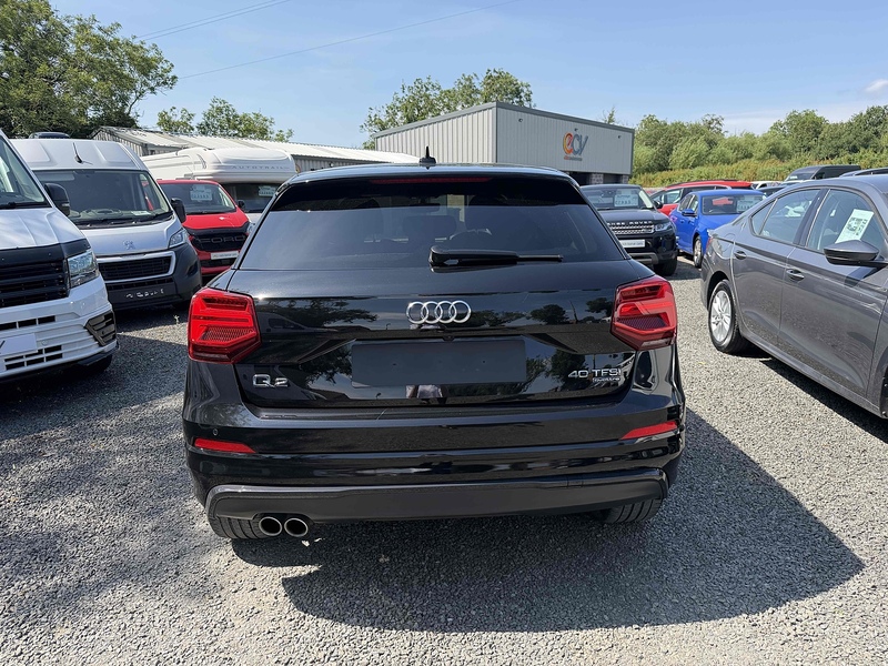 Audi Q2 TFSI Black Edition - U4229