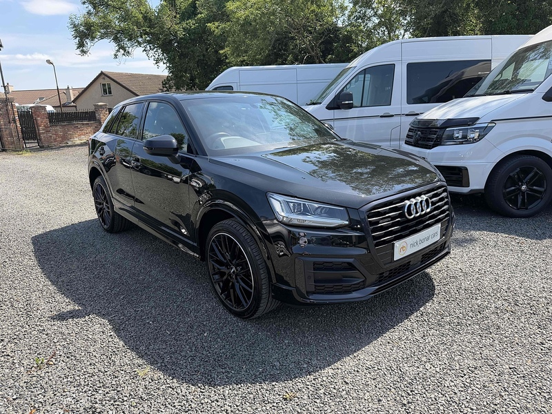 Audi Q2 TFSI Black Edition - U4229