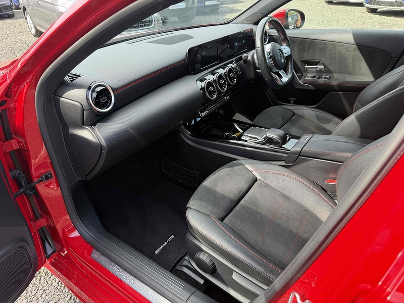 Mercedes-Benz A Class A200 AMG Line - U4232