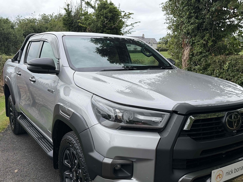 Toyota Hilux D-4D Invincible X - U4233