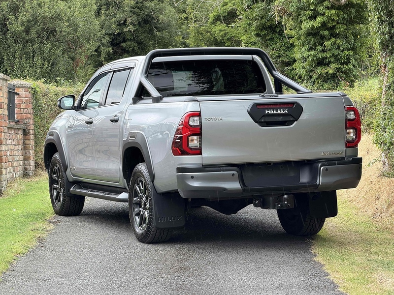 Toyota Hilux D-4D Invincible X - U4233
