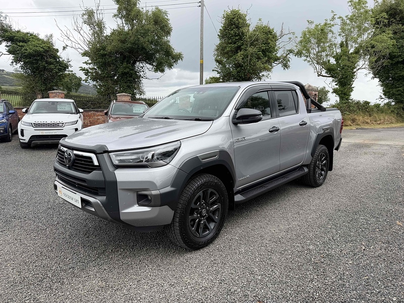 Toyota Hilux D-4D Invincible X - U4233