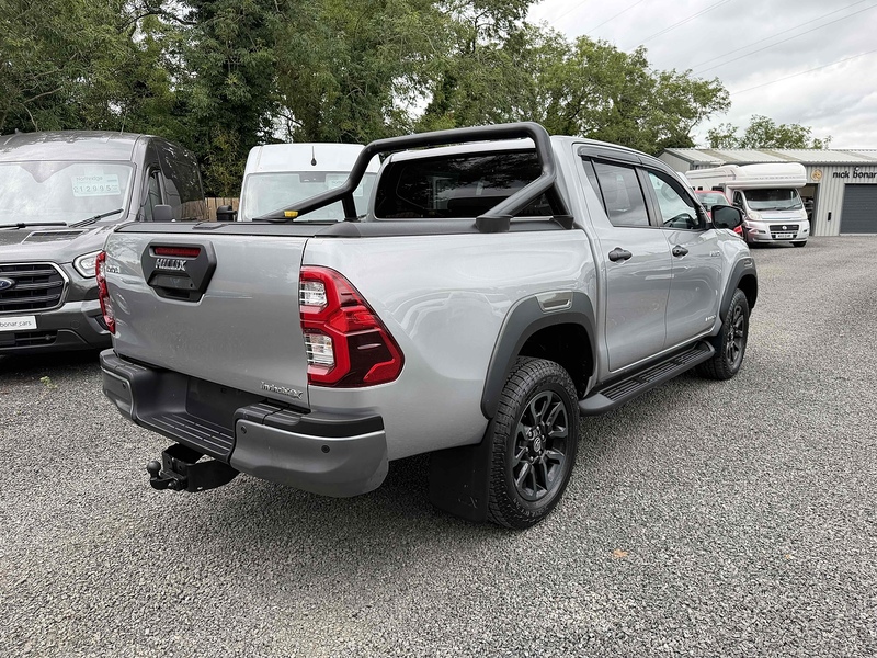 Toyota Hilux D-4D Invincible X - U4233