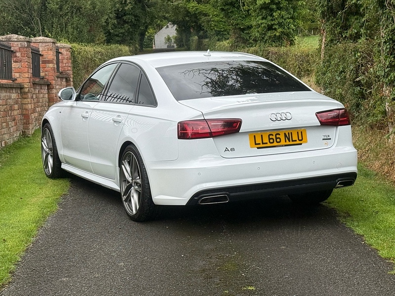 Audi A6 Saloon TDI Black Edition - U4239