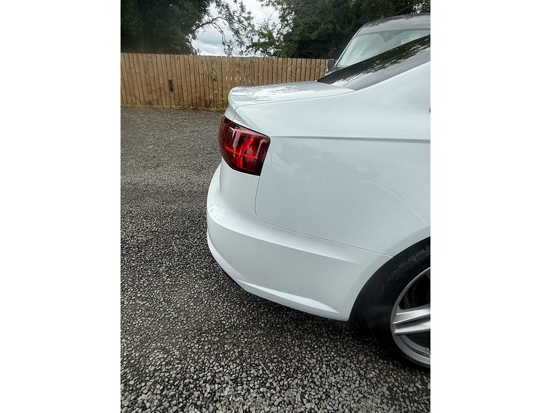Audi A6 Saloon TDI Black Edition - U4239