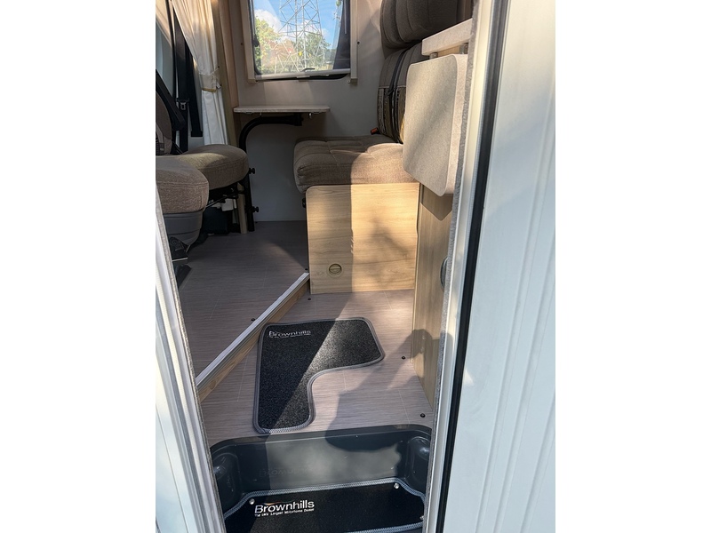 Peugeot Elddis Evolution 125 2 Berth Evolution 125 2 Berth - U4242