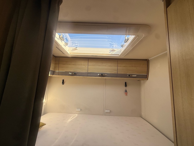 Peugeot Elddis Evolution 125 2 Berth Evolution 125 2 Berth - U4242