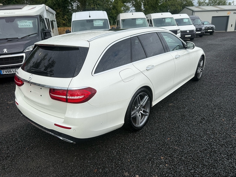 Mercedes-Benz E Class E220d AMG Line - U4243