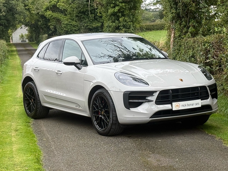 Porsche Macan T V6 GTS - U4252