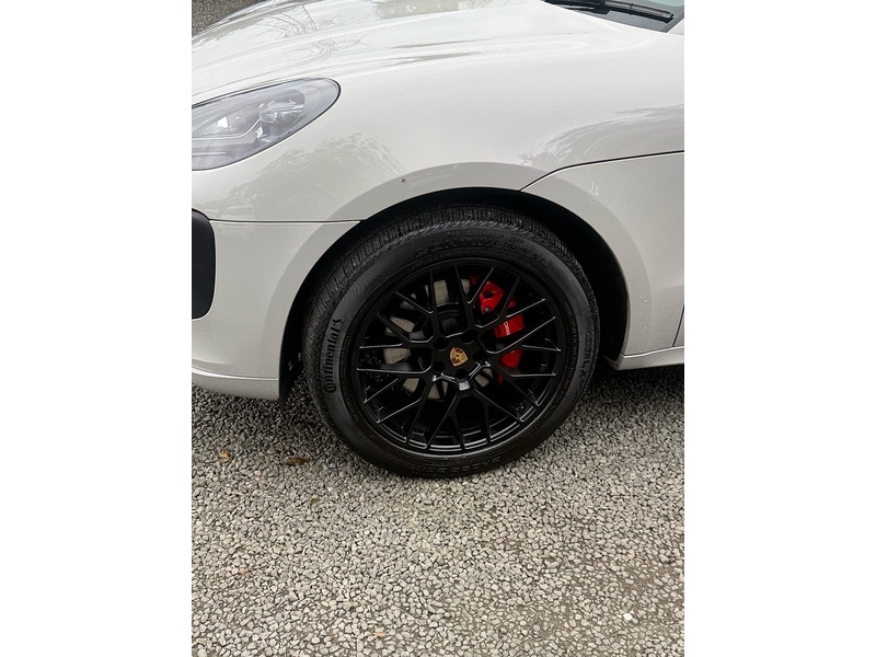 Porsche Macan T V6 GTS - U4252