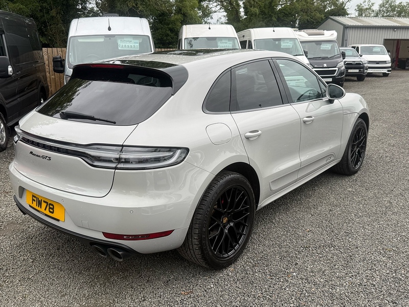 Porsche Macan T V6 GTS - U4252