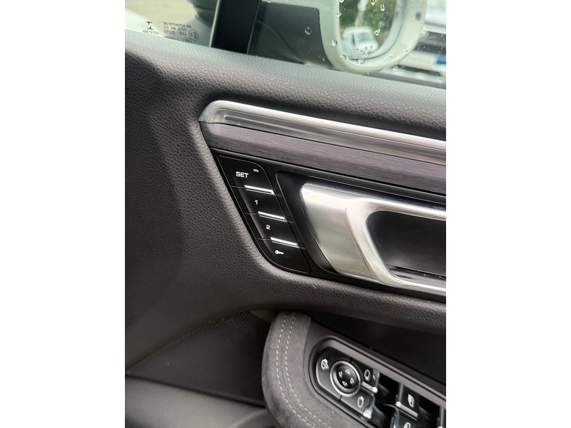 Porsche Macan T V6 GTS - U4252