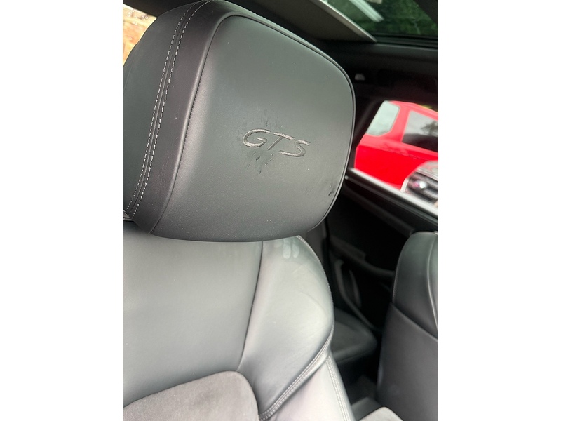 Porsche Macan T V6 GTS - U4252