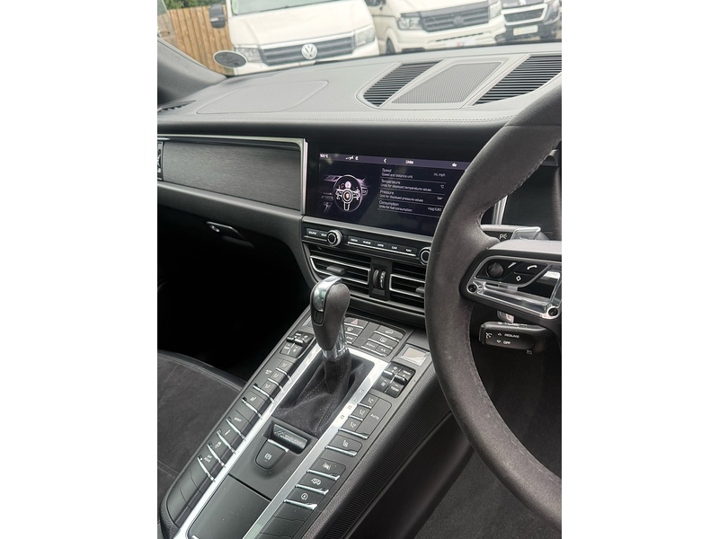 Porsche Macan T V6 GTS - U4252