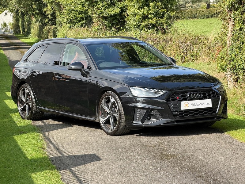 Audi S4 Avant TDI V6 Black Edition - U4254