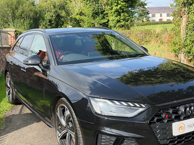 Audi S4 Avant TDI V6 Black Edition - U4254