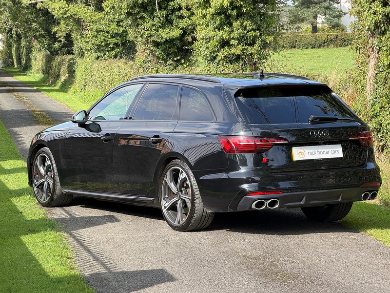 Audi S4 Avant TDI V6 Black Edition - U4254
