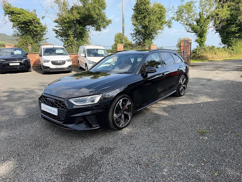 Audi S4 Avant TDI V6 Black Edition - U4254