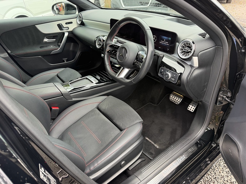 Mercedes-Benz A Class A250e AMG Line - U4261
