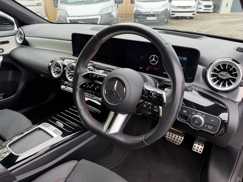 Mercedes-Benz A Class A250e AMG Line - U4261