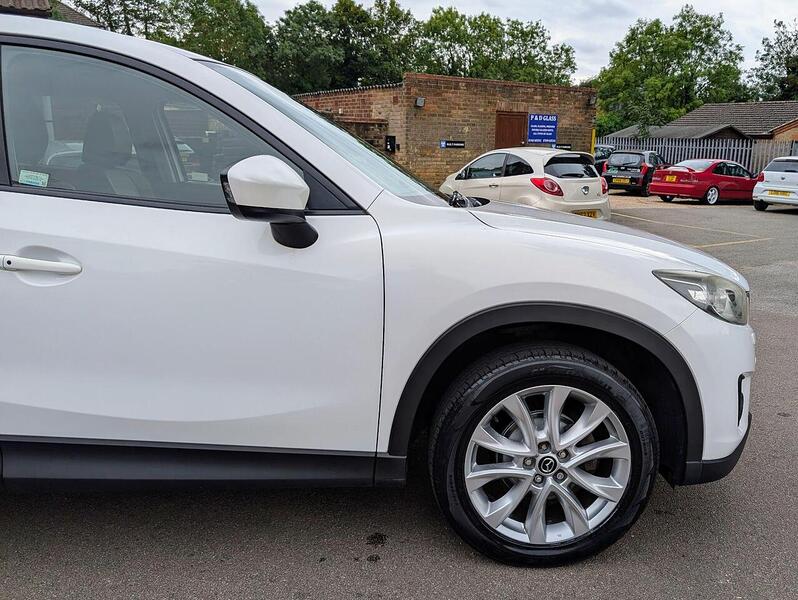 Mazda 2.0 SKYACTIV-G Sport SUV 5dr Petrol Manual Euro 5 (s/s) (165 ps)