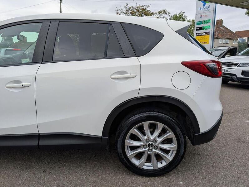 Mazda 2.0 SKYACTIV-G Sport SUV 5dr Petrol Manual Euro 5 (s/s) (165 ps)