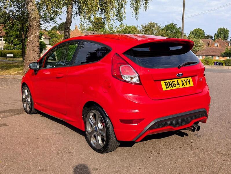 Ford 1.6T EcoBoost ST-1 Hatchback 3dr Petrol Manual Euro 5 (182 ps)