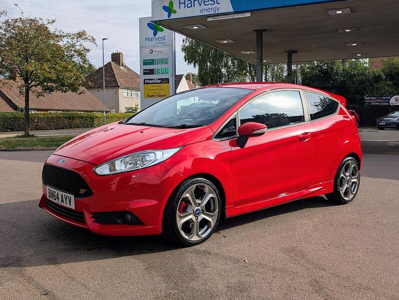 Ford 1.6T EcoBoost ST-1 Hatchback 3dr Petrol Manual Euro 5 (182 ps)
