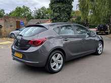 Vauxhall Astra 1.4T 16v SRi 5dr Petrol Manual