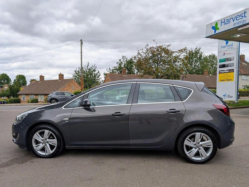 Vauxhall 1.4T 16v SRi Hatchback 5dr Petrol Manual Euro 5 (140 ps)