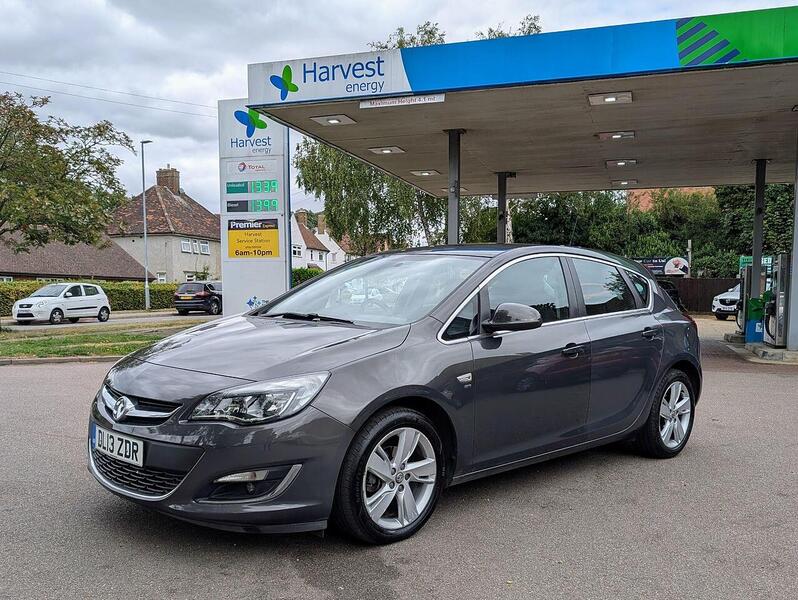 Vauxhall 1.4T 16v SRi Hatchback 5dr Petrol Manual Euro 5 (140 ps)