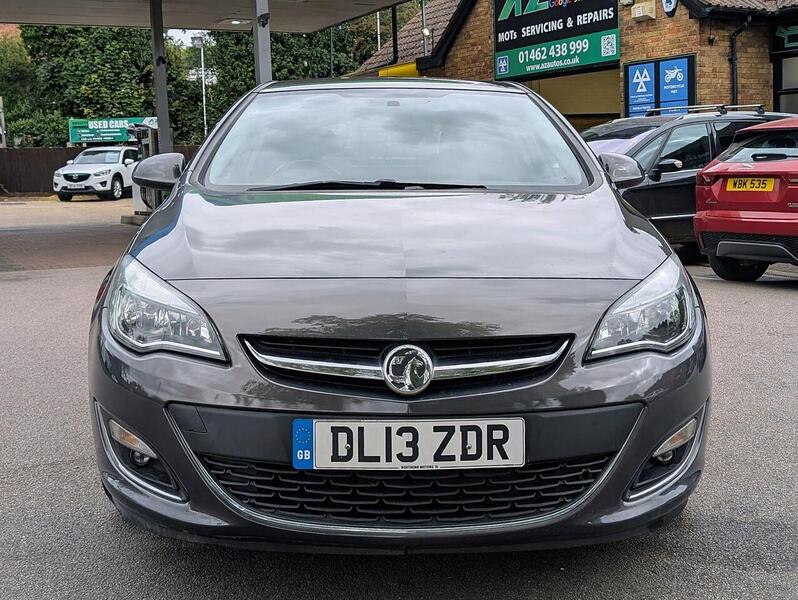 Vauxhall 1.4T 16v SRi Hatchback 5dr Petrol Manual Euro 5 (140 ps)