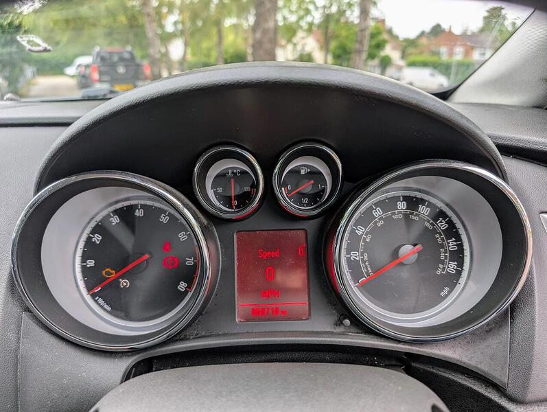 Vauxhall 1.4T 16v SRi Hatchback 5dr Petrol Manual Euro 5 (140 ps)