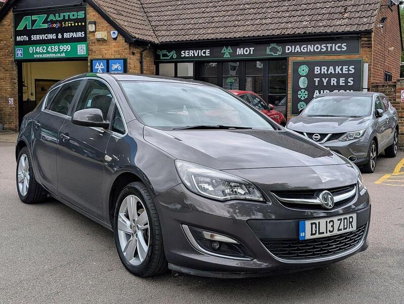 Vauxhall 1.4T 16v SRi Hatchback 5dr Petrol Manual Euro 5 (140 ps)