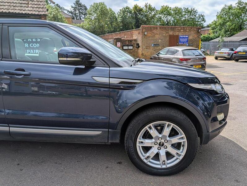 Land Rover 2.2 SD4 Pure SUV 5dr Diesel Manual 4WD Euro 5 (s/s) (190 ps)