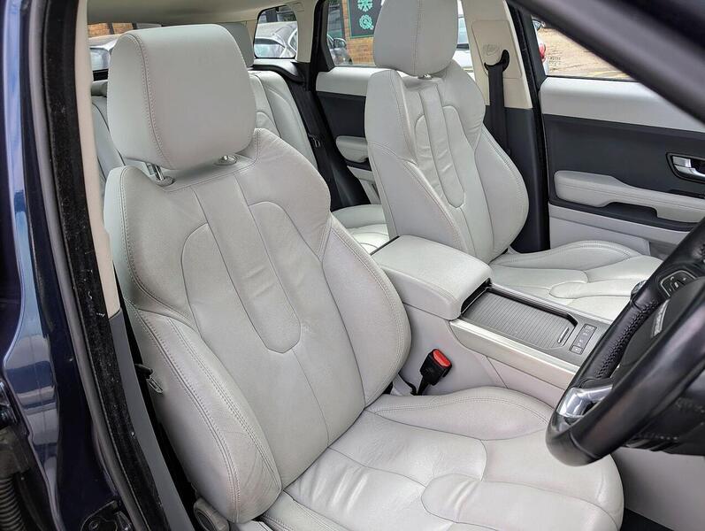 Land Rover 2.2 SD4 Pure SUV 5dr Diesel Manual 4WD Euro 5 (s/s) (190 ps)