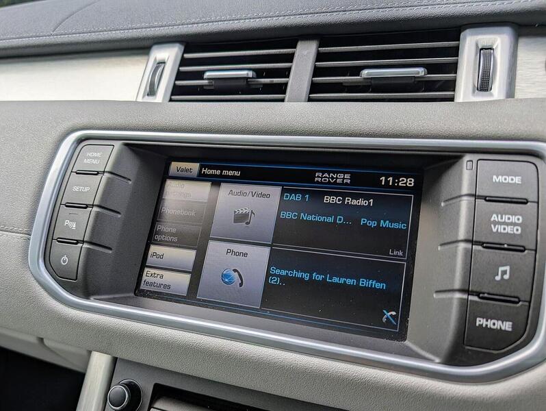 Land Rover 2.2 SD4 Pure SUV 5dr Diesel Manual 4WD Euro 5 (s/s) (190 ps)