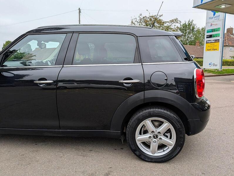 MINI 1.6 One D SUV 5dr Diesel Manual Euro 5 (s/s) (90 ps)