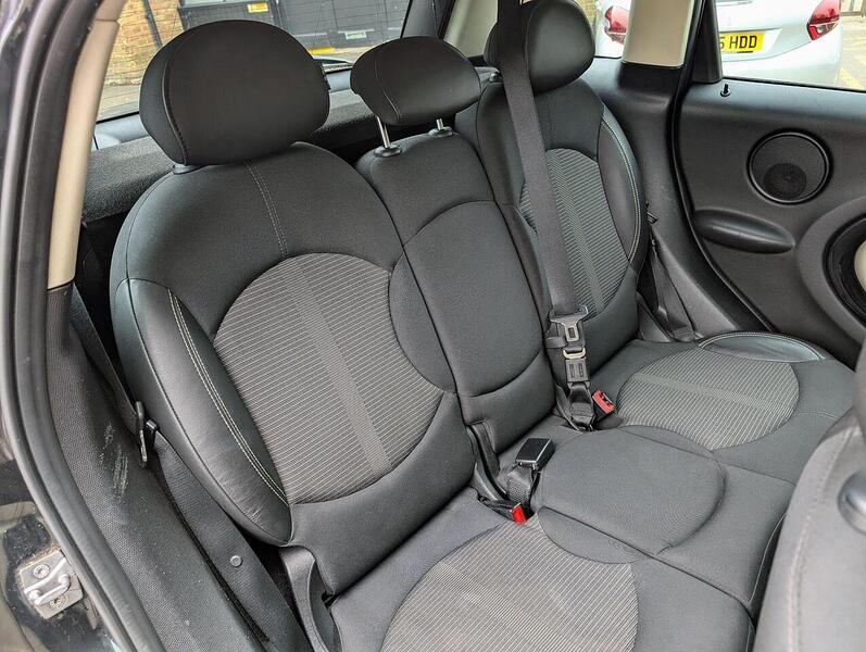 MINI 1.6 One D SUV 5dr Diesel Manual Euro 5 (s/s) (90 ps)