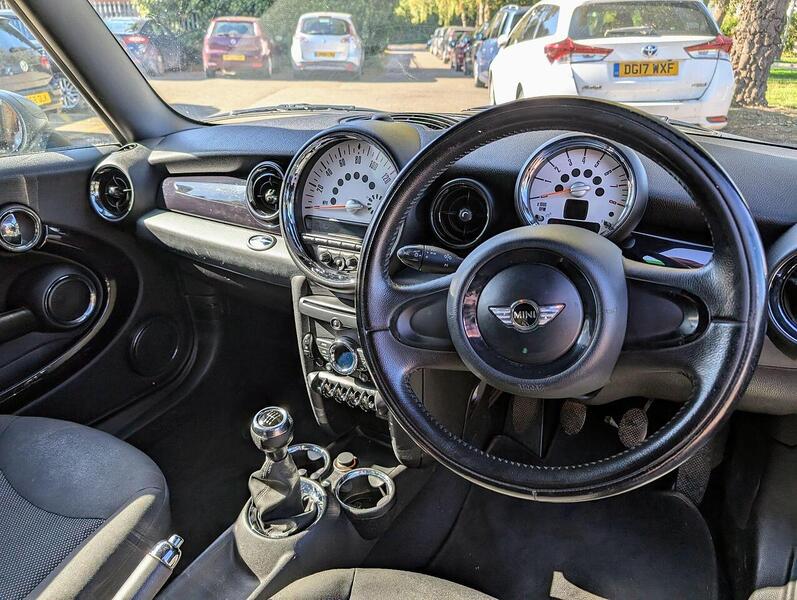 MINI 1.6 One Hatchback 3dr Petrol Manual Euro 5 (98 ps)