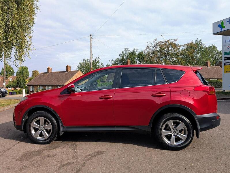 Toyota 2.0 D-4D Business Edition SUV 5dr Diesel Manual 2WD Euro 5 (s/s) (124 ps)