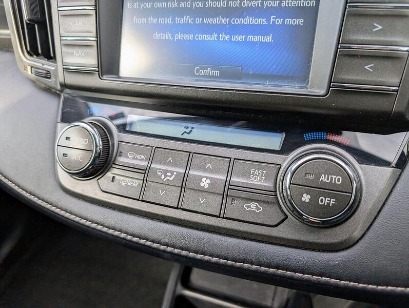 Toyota 2.0 D-4D Business Edition SUV 5dr Diesel Manual 2WD Euro 5 (s/s) (124 ps)