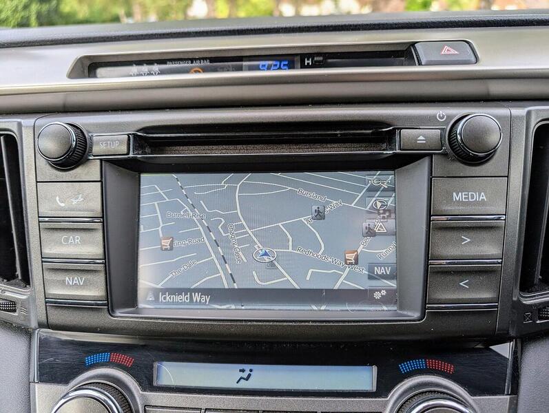 Toyota 2.0 D-4D Business Edition SUV 5dr Diesel Manual 2WD Euro 5 (s/s) (124 ps)