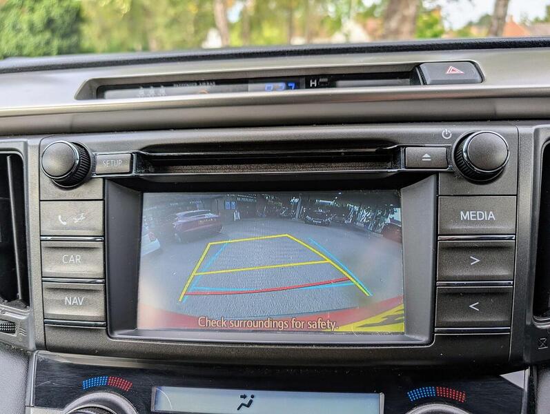 Toyota 2.0 D-4D Business Edition SUV 5dr Diesel Manual 2WD Euro 5 (s/s) (124 ps)