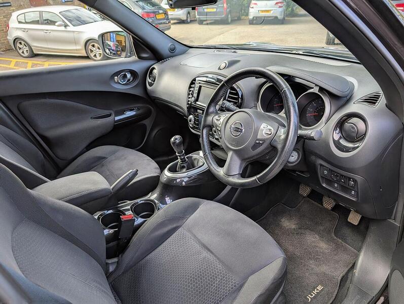 Nissan 1.2 DIG-T Acenta Premium SUV 5dr Petrol Manual 6Spd Euro 5 (s/s) (115 ps)