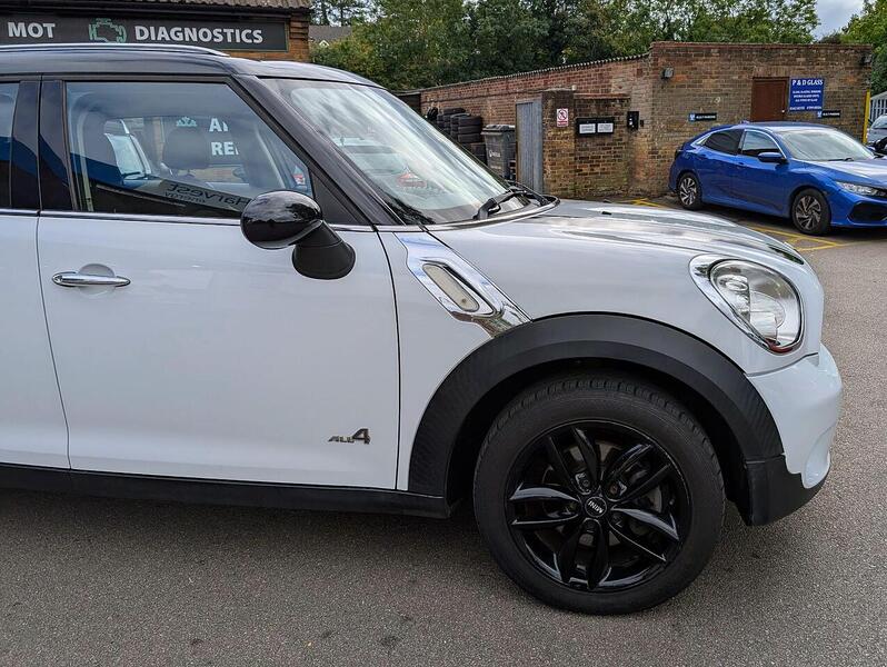 MINI 1.6 Cooper D SUV 5dr Diesel Manual ALL4 Euro 5 (s/s) (112 ps)