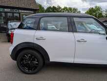 MINI Countryman 1.6 Cooper D SUV 5dr Diesel Manual ALL4 Euro 5 (s/s) (112 ps) 