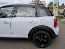 MINI Countryman 1.6 Cooper D SUV 5dr Diesel Manual ALL4 Euro 5 (s/s) (112 ps) 