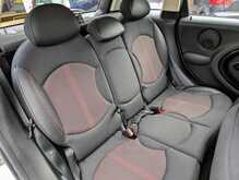 MINI Countryman 1.6 Cooper D SUV 5dr Diesel Manual ALL4 Euro 5 (s/s) (112 ps) 