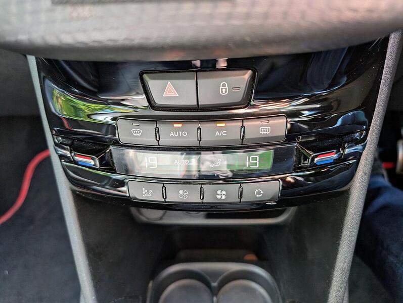 Peugeot 1.6 BlueHDi GT Line Hatchback 5dr Diesel Manual Euro 6 (100 ps)